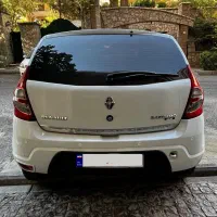 مزایده خودرو رنو ساندرو اتوماتیک