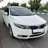 مزایده خودرو کیا سراتو اتوماتیک 2000cc