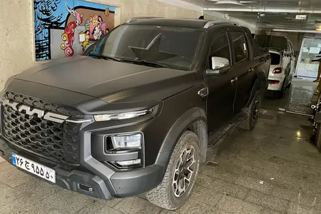 مزایده خودرو کی ام سی، T9 2 لیتر توربو