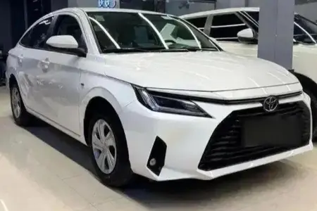 مزایده خودرو تویوتا، یاریس صندوق دار 1.5 لیتر