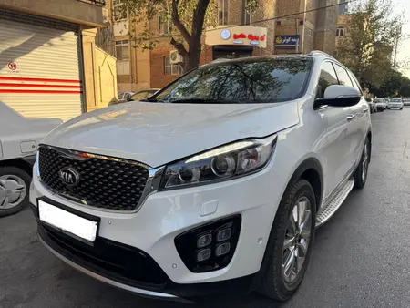 مزایده خودرو کیا، سورنتو 4 سیلندر GT لاین