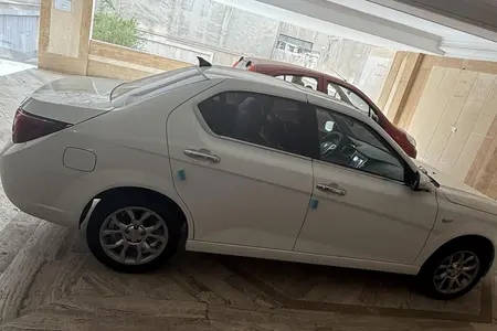 مزایده خودرو دنا، پلاس EF7 اتوماتیک توربو آپشنال