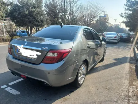 مزایده خودرو دنا، پلاس EF7 اتوماتیک توربو ساده