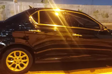 مزایده خودرو دنا، پلاس EF7P 6 دنده