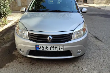 مزایده خودرو رنو، ساندرو اتوماتیک