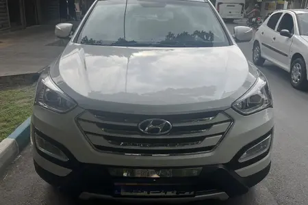مزایده خودرو هیوندای، سانتافه 4 سیلندر تک دیفرانسیل