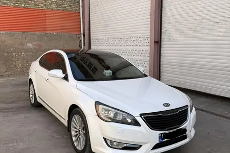 مزایده خودرو کیا، کادنزا اتوماتیک