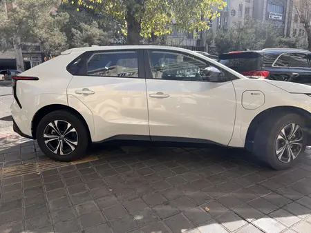 مزایده خودرو تویوتا، bz4X 615 پرو