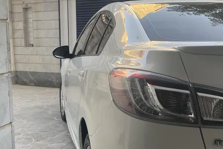 مزایده خودرو مزدا، 3 نیو صندوق دار 2.0 لیتر تیپ 4