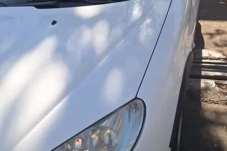 مزایده خودرو پژو، 206 SD V8