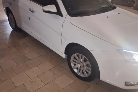 مزایده خودرو دنا، پلاس EF7 5 دنده ساده