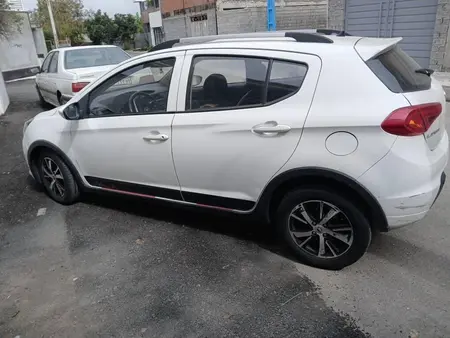 مزایده خودرو لیفان، X50 اتوماتیک