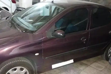 مزایده خودرو پژو، 206 SD V8