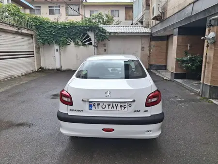 مزایده خودرو پژو، 206 SD V8