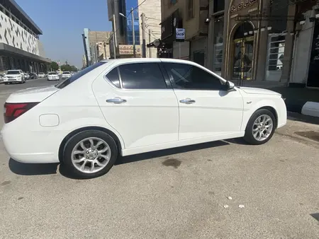 مزایده خودرو دنا، پلاس EF7 اتوماتیک توربو ساده
