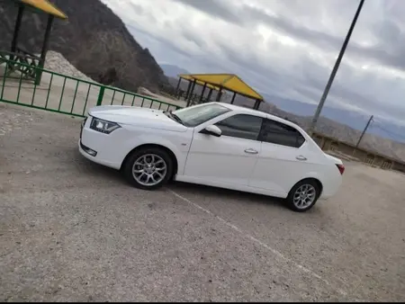 مزایده خودرو دنا، پلاس EF7 اتوماتیک توربو ساده