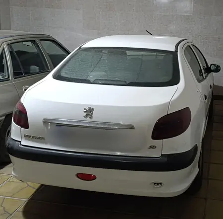 مزایده خودرو پژو، 206 SD V8