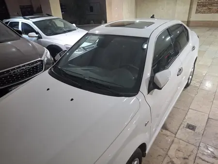 مزایده خودرو دنا، پلاس EF7 اتوماتیک توربو آپشنال