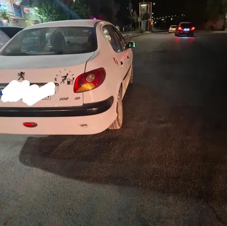 مزایده خودرو پژو، 206 SD V8