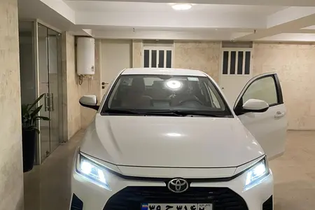 مزایده خودرو تویوتا، یاریس صندوق دار 1.5 لیتر