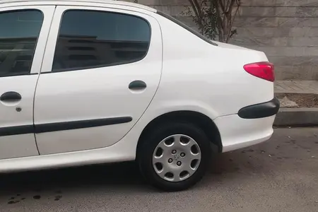 مزایده خودرو پژو، 206 SD V1