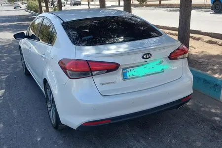 مزایده خودرو کیا، سراتو 2.0 لیتر اتوماتیک