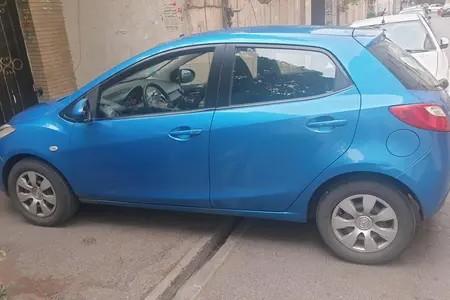 مزایده خودرو مزدا، 2 هاچ بک اتوماتیک