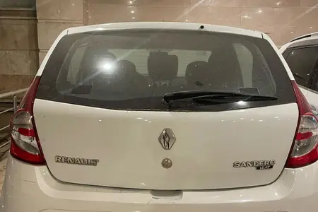مزایده خودرو رنو، ساندرو اتوماتیک