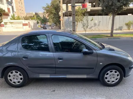 مزایده خودرو پژو، 206 SD V8