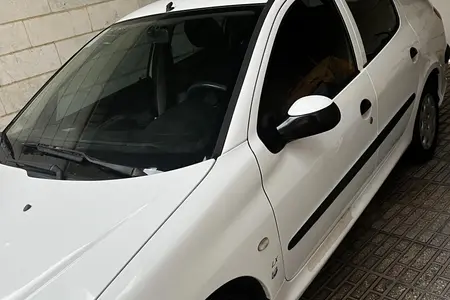 مزایده خودرو پژو، 206 SD V8