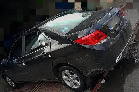 مزایده خودرو دنا، معمولی دنده ای