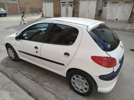 مزایده خودرو پژو، 206 تیپ 2