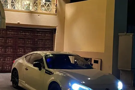 مزایده خودرو تویوتا، 86 GT اتوماتیک