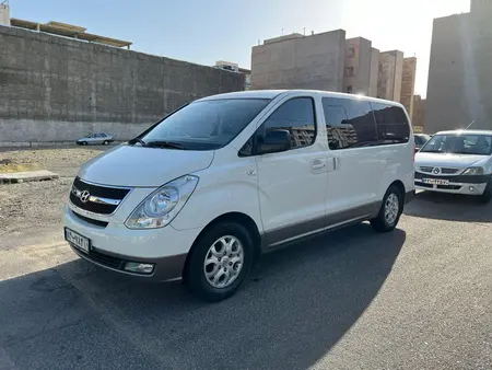 مزایده خودرو هیوندای، H1 اتوماتیک