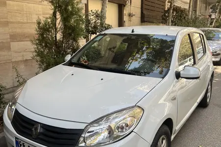 مزایده خودرو رنو، ساندرو اتوماتیک