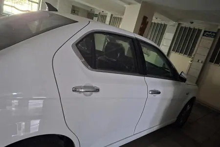 مزایده خودرو دنا، پلاس EF7 اتوماتیک توربو ساده