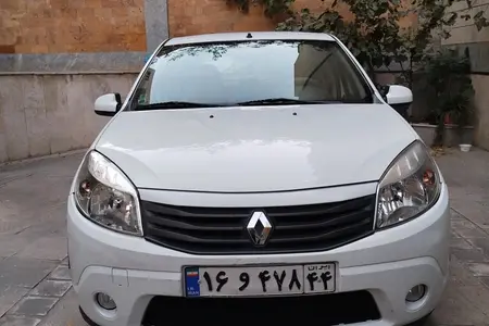 مزایده خودرو رنو، ساندرو اتوماتیک