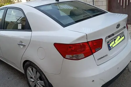 مزایده خودرو کیا، سراتو 2.0 لیتر اتوماتیک