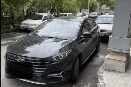 مزایده خودرو فونیکس، آریزو 6 پرو اتوماتیک
