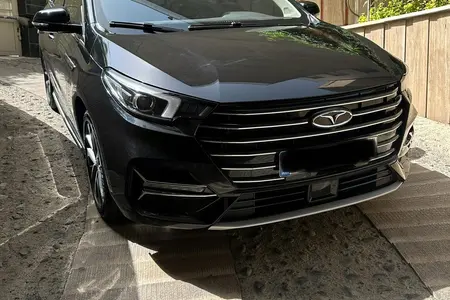 مزایده خودرو فونیکس، آریزو 6 پرو اتوماتیک