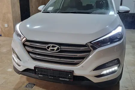 مزایده خودرو هیوندای، توسان 2.0 لیتر دو دیفرانسیل