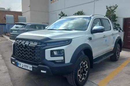 مزایده خودرو کی ام سی، T9 2 لیتر توربو
