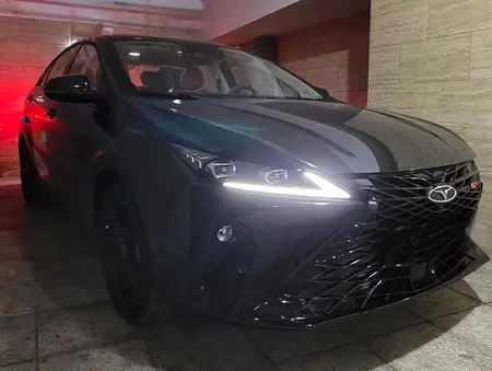 مزایده خودرو فونیکس، آریزو 6 جی تی (Z6 GT) اکسلنت
