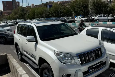 مزایده خودرو تویوتا، پرادو چهار در 6 سیلندر آفرود