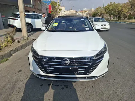 مزایده خودرو نیسان، آلتیما 2.0 لیتر