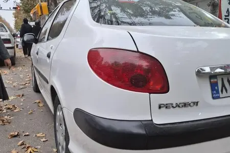 مزایده خودرو پژو، 206 SD V8