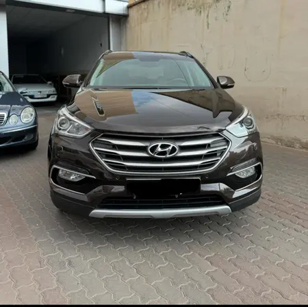 مزایده خودرو هیوندای، سانتافه 4 سیلندر دو دیفرانسیل