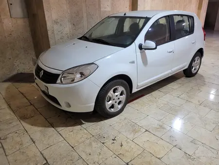 مزایده خودرو رنو، ساندرو اتوماتیک