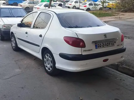 مزایده خودرو پژو، 206 SD V8