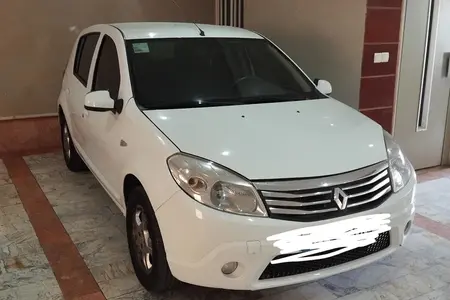 مزایده خودرو رنو، ساندرو اتوماتیک